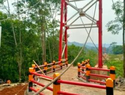 Pembangunan Jembatan Gantung Senilai 4,6 Miliar Molor