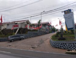 Respon Cuek DPC PDIP Cianjur Soal Bendera Partai Penuhi Bumi Sirnagalih