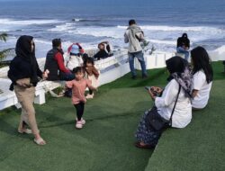 Karangpotong Masih Jadi Idola Wisatawan Berlibur