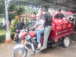 Warga Terdampak Pergerakan Tanah Dapat Logistik