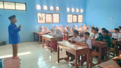 Ribuan Siswa SD Kelas VI di Cibeber Dinyatakan Lulus 100 Persen