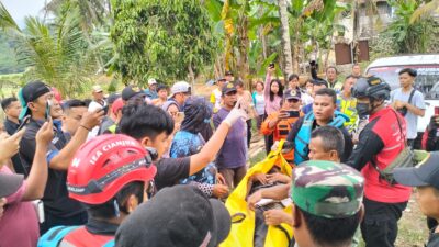 Coba Bunuh Diri, Pria Diduga ODGJ Terjun ke Sungai Citarum 