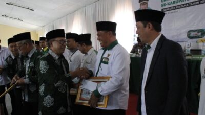 UPZ Campaka Terima Piagam Penghargaan Terbaik Dua Pengelolaan Infak/Sedekah