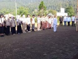 Kades Guru Pakai Baju Adat Sunda Peringati HJC