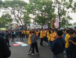 Aliansi BEM Cianjur Unjukrasa Tolak Revisi UU Pilkada 