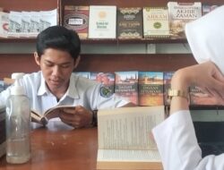Perpustakaan Masjid Agung Berjuang di Era Serba Digital