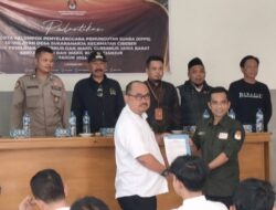 Ratusan KPPS di Cibeber Resmi Dilantik