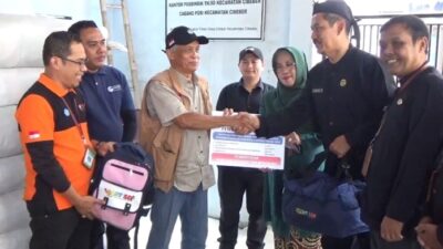 Belasan Sekolah di Cibeber Dapat Bantuan Dari Kemendikdasmen