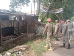 Cegah Dijadikan Tempat Mesum, Kios Terbengkalai Dibongkar Satpol PP Cianjur Di Empat Kecamatan