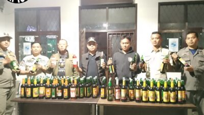 Kota Tatar Santri Diobrak-abrik Satpol PP, Ratusan Miras Diamankan