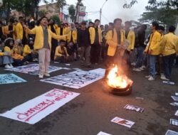 Unjukrasa Mahasiswa Cianjur Tolak RUU TNI