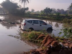 Mobil Kesayangan IRT di Hegarmanah Terbawa Air Banjir, Ini Ceritanya!