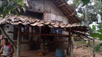 Potret Kemiskinan, Rumah Nyanyang di Mande Nyaris Ambruk