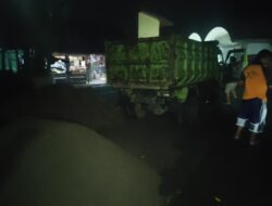 PP PAC Karangtengah Sumbang Pasir Bangun Akses Jalan Makam