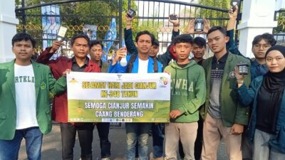 Rapat Paripurna HUT ke-348 Cianjur Diwarnai Aksi Unjuk Rasa BEM Cianjur