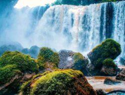 Curug Dadali Keindahan Niagara di Cianjur Selatan yang Terkepung Jalan Rusak
