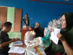 Sumringah, 795 KPM di Desa Sabandar Diguyur Bansos Beras