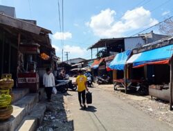 Bupati Akui Tak Punya Solusi Tindaklanjuti Pasar Tumpah Gekbrong