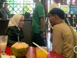 Foto Bocor! Ketua DPRD Cianjur Nongkrong Bareng Korlap, Demo Disorot Publik Sebagai Sandiwara Politik