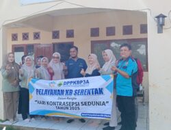 Layanan KB di Pustu Desa Sukamaju Diserbu Warga
