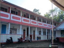 Kebakaran Tak Ganggu Pembelajaran SDN Cibaregbeg 1