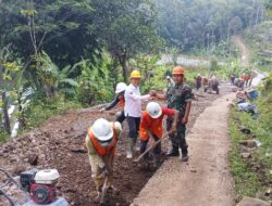 Jalan Impian Warga Sukabungah Mulai Terwujud Lewat Gotong Royong