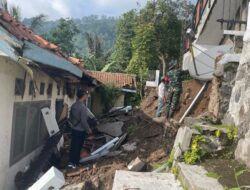 Kantor Desa Rawabelut Nyaris Ambrol, Pelayanan Publik Terancam Lumpuh