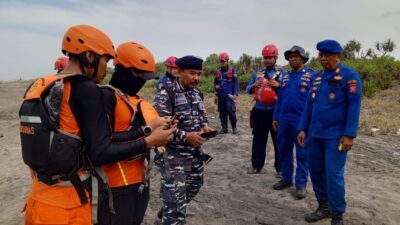 Polairud Polres Cianjur Terus Cari Dua Nelayan Hilang di Perairan Cikole