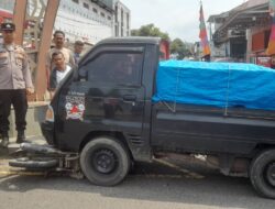 Berhenti Mendadak di Jalan Raya Sindangbarang-Agrabinta, Sepeda Motor Ditabrak Pikap