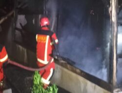 Korsleting Listrik Picu Kebakaran Rumah Warga Mande
