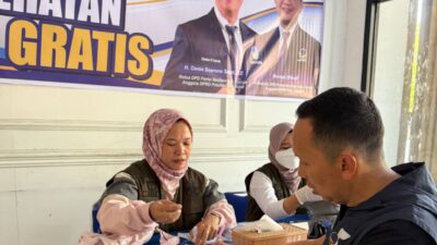 Cek Kesehatan dan Bagi Obat Gratis, NasDem Cianjur Bikin Warga Senang Jelang HUT ke-14