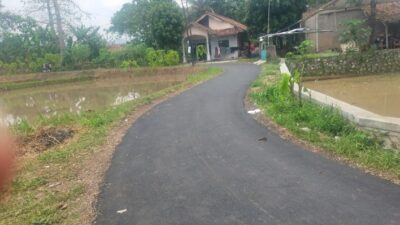 Pelaksana Proyek Bantah Tuduhan Pengerjaan Jalan di Hegarmanah Asal-asalan