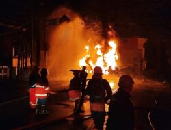 Api di Bundaran Pasirhayam Akhirnya Padam Berkat Cairan AF3 dari Pertamina