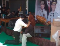Istri Bupati Cianjur Bernyanyi di Rembug Warga, Suaranya Indah Bikin Takjub Masyarakat
