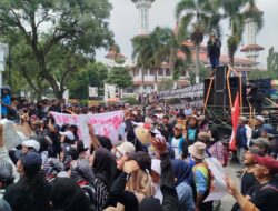 Janji Tinggal Janji: Warga Desak Bupati Wahyu Tunjukkan Sikap Soal Geothermal