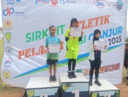 Berkat Pembinaan Tiga Guru PJOK, SDN Cilaku 1 Raih 7 Medali di Kejuaraan Atletik Cianjur 2025