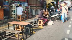 Penertiban Zona Dilarang Parkir Depan RSUD Sayang, Satpol PP Tindak Meja Makan di Badan Jalan