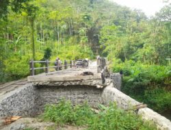 Jembatan Cikananga Tak Rampung, Anggaran Rp340 Juta Jadi Sorotan Warga