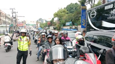 Arus Lalin Cianjur Ramai Lancar, 49.700 Kendaraan Melintas, Oneway Diterapkan