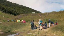 FOMO Naik Gunung, Lupa Bawa Pulang Sampah? Suryakencana Kotor