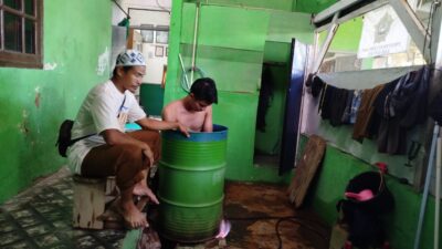 Dari Cianjur ke Mancanegara, Pengobatan Mandi Rebus Bah Idim Bertahan Sejak 2000