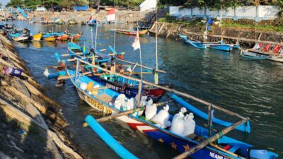 Nelayan Mengeluh, Kolam Labuh di Pantai Jayanti Bakal Diperluas Pemprov Jabar 