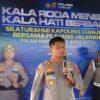 Kala Roda Menepi, Kapolres Cianjur Berbagi dengan Pejuang Jalanan
