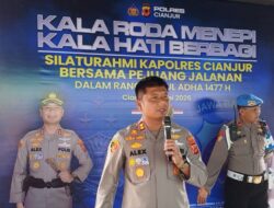 Kala Roda Menepi, Kapolres Cianjur Berbagi dengan Pejuang Jalanan