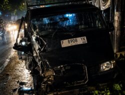 Jalur Cibeureum Cugenang Kembali Makan Korban, Tabrakan Tiga Kendaraan Lukai Enam Orang