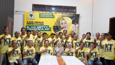 Pendukung Sebut Bu Metty Tokoh Paket Komplit Pimpin Golkar Cianjur 