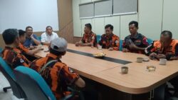 Tuntutan Penutupan SPPG Peteuycondong 1 Sampai Ke Gedung Dewan Cianjur