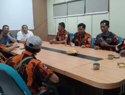 Tuntutan Penutupan SPPG Peteuycondong 1 Sampai Ke Gedung Dewan Cianjur