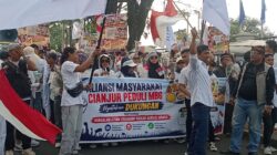 Pendemo : Tolong Bu Metty, Program MBG Jangan Dihentikan