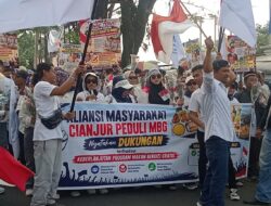 Pendemo : Tolong Bu Metty, Program MBG Jangan Dihentikan